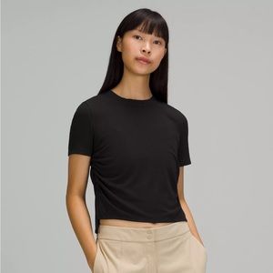 Lululemon Side Cinch Ribbed T-Shirt, Black. Size 10.
